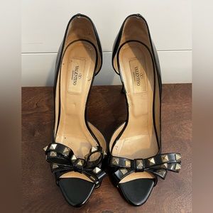 Valentino Peep Toed Patent Leather High Heels with Bow and Signature Gold Studs